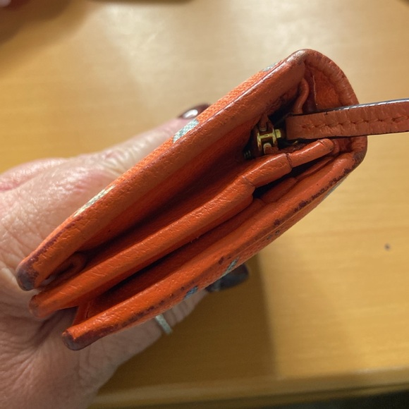 Gucci Marmont Flora Limited Edition Bifold Wallet EUC - Picture 4 of 10